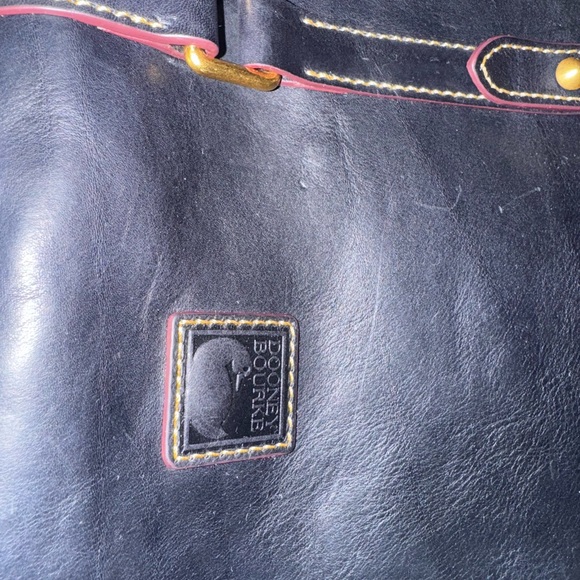 Black Leather Handbag - Picture 2 of 13